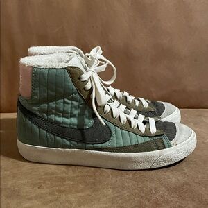 Nike Blazer Mid 77 Sneakers 4Y DO5216-331